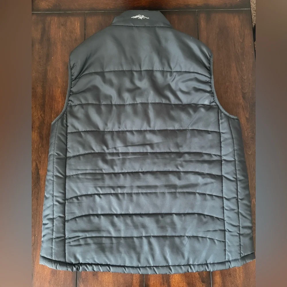 Men’s Gray and Red Puffer Vest Medium